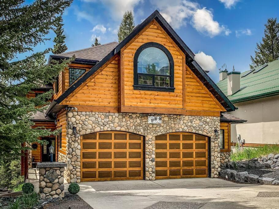 Blanchard Mountain BnB. Your Adventure Awaits! Canmore Extérieur photo