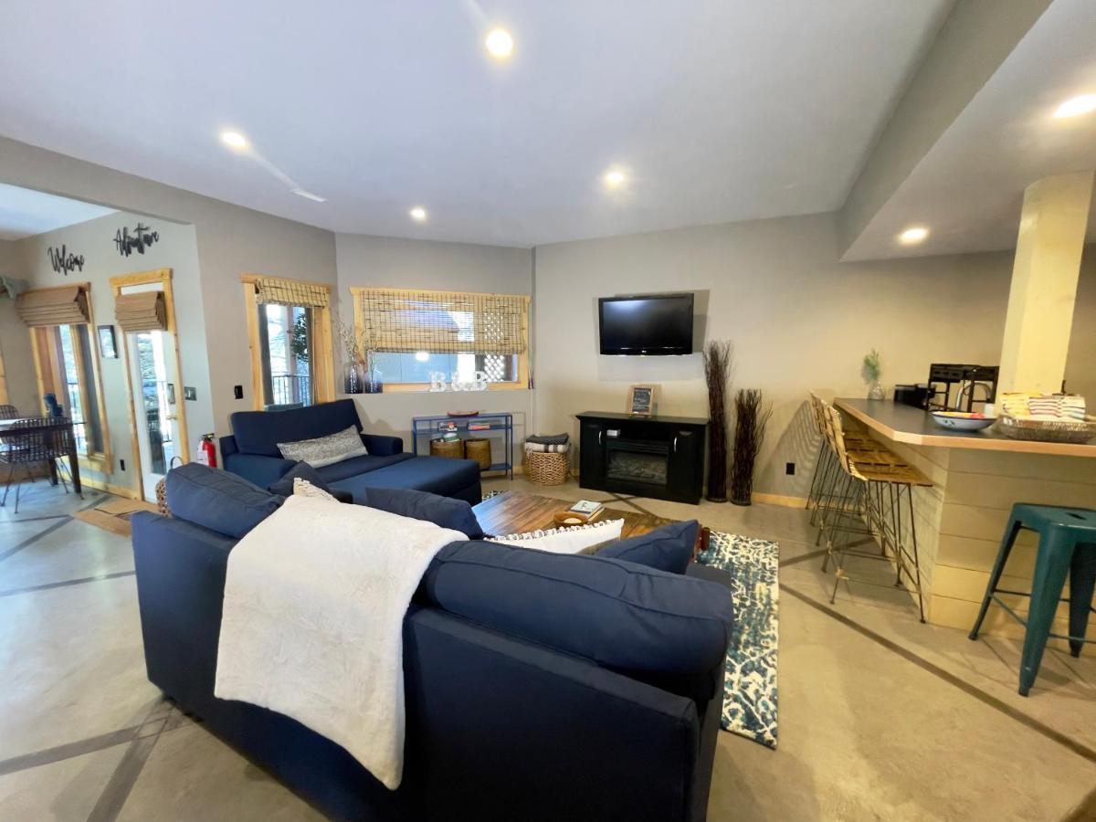 Blanchard Mountain BnB. Your Adventure Awaits! Canmore Extérieur photo