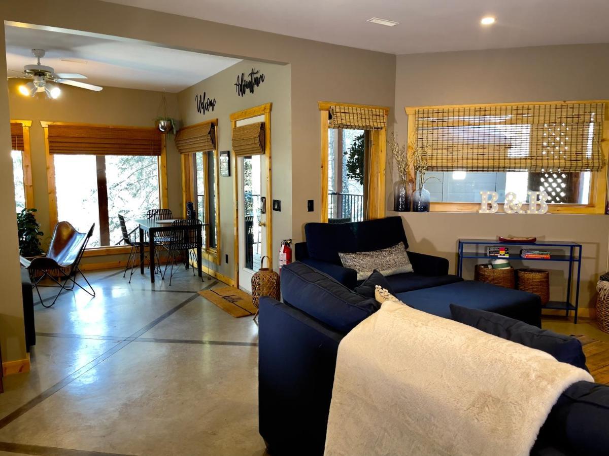 Blanchard Mountain BnB. Your Adventure Awaits! Canmore Extérieur photo